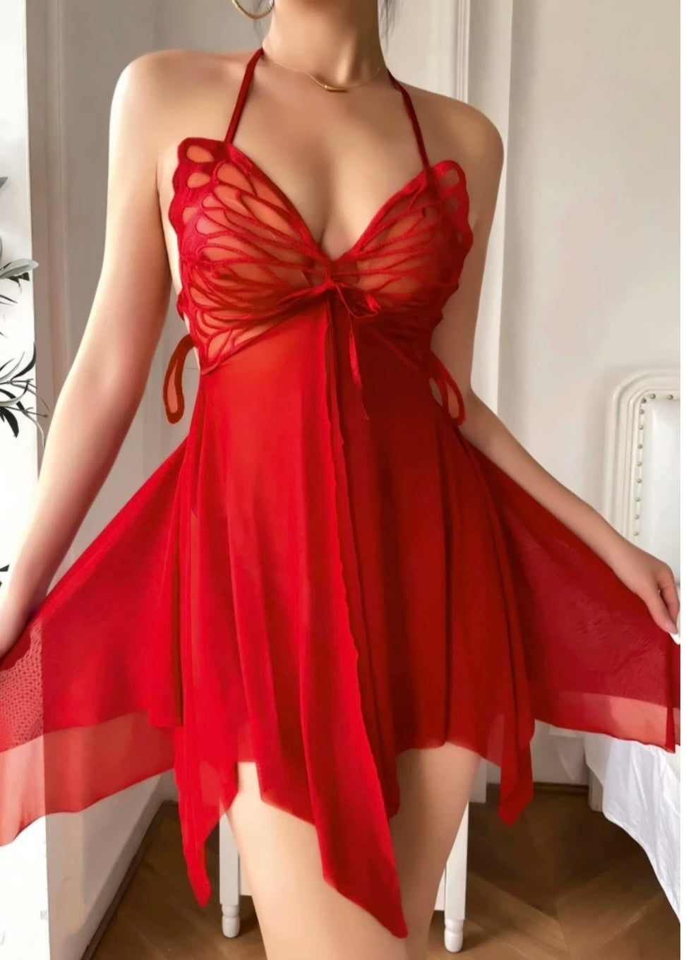 Romantik Kelebek Detaylı Gecelik